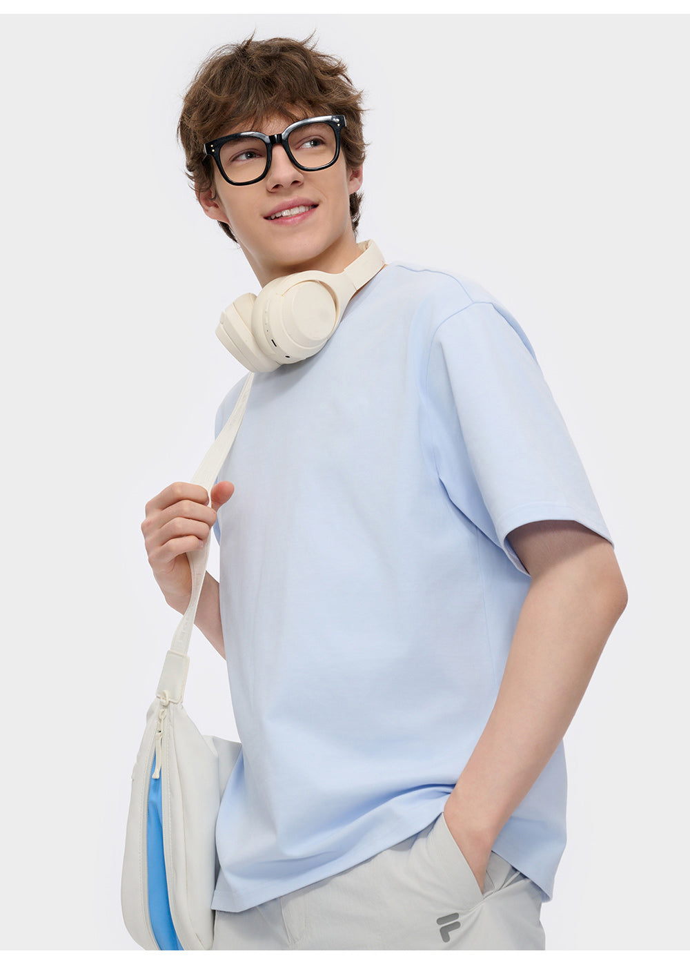 Vibefits Solid Color Cotton Tee – Minimalist Everyday Essential for Streetwear Lovers