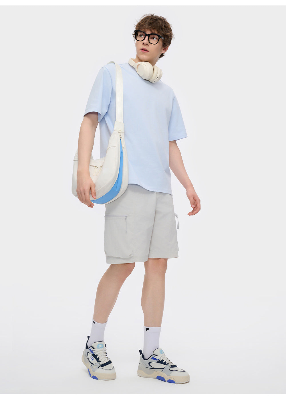 Vibefits Solid Color Cotton Tee – Minimalist Everyday Essential for Streetwear Lovers